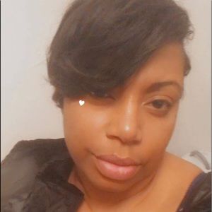 Meet your Posher, Gia